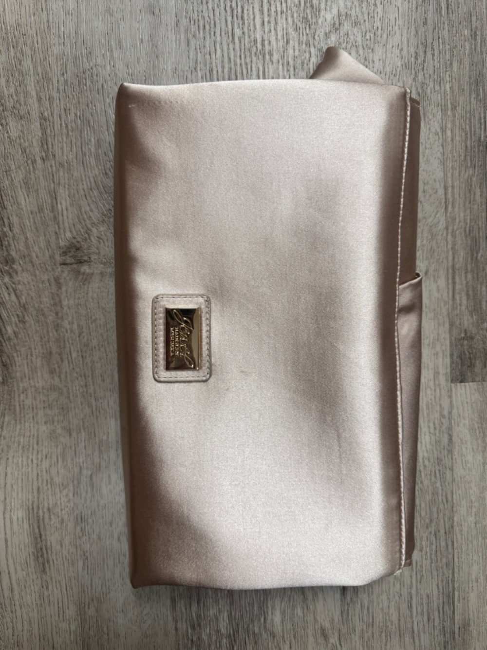 JEWEL BY BADGLEY MISCHKA SATIN BOW CLUTCH